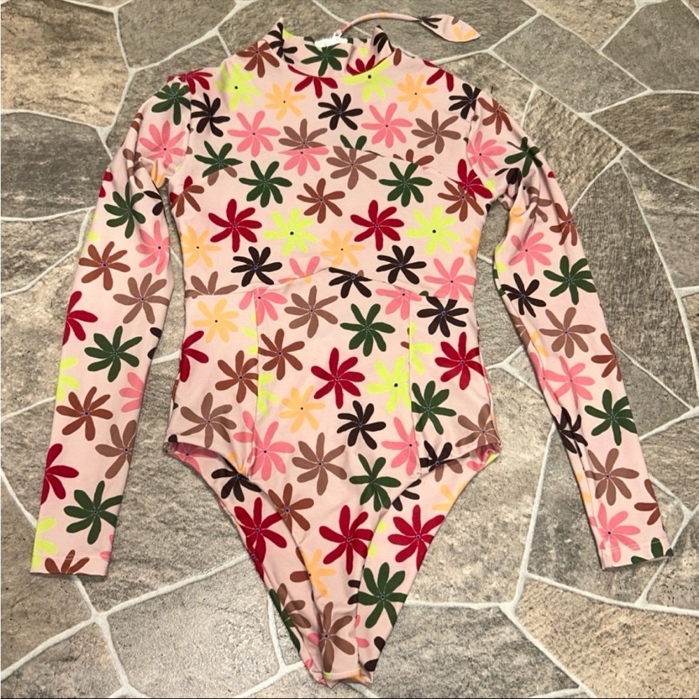 ✨SALE Benoa Floral Nalu One Piece P XS